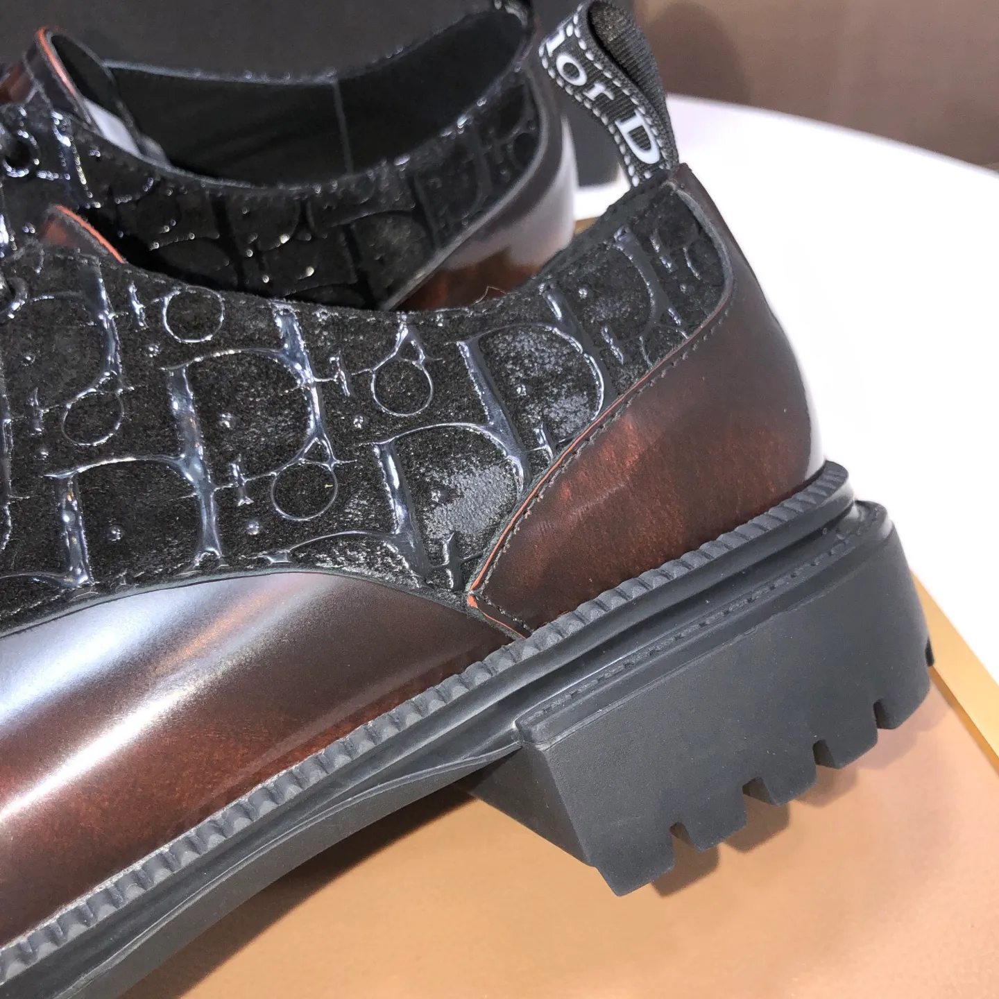 Men's shoes 💰720💰[Dior] (water-dyed cowhide lining) Dior original 1:1 high-quality factory, imported original materials, imported raw cowhide, water-dyed cowhide lining, original TPU outsole, code number: 38-44 (45 customized)